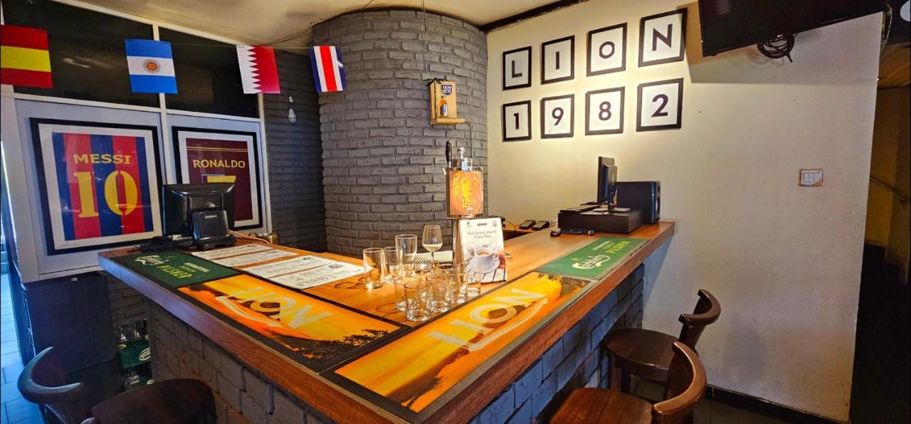 The Lion Pub & Hotel Dehiwala-Mount Lavinia Dış mekan fotoğraf